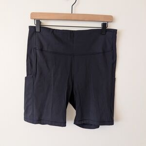 Athleta Womens Large Ultimate Stash Pocket Shorts Leggings Black Activewear